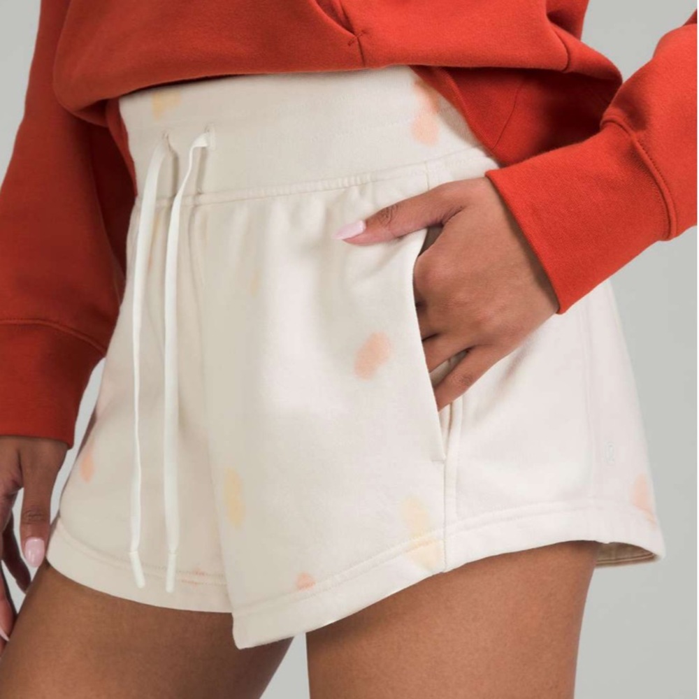 lululemon Inner Glow High-Rise Short 3"